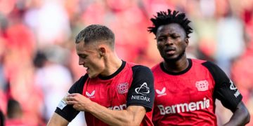 Edmond Tapsoba et Florian Wirtz (à g.)