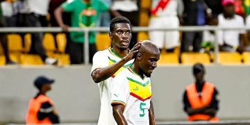 Ismaïla Sarr, buteur pour le Sénégal, et Idrissa Gana Gueye (5)